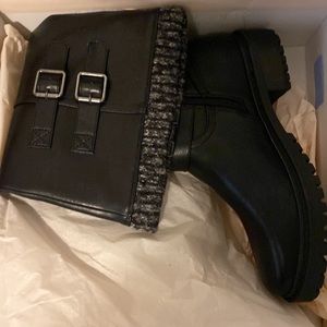 Black Vegan tweed top hi - zip Women size 8.5 JUSTFAB brand. Never Worn